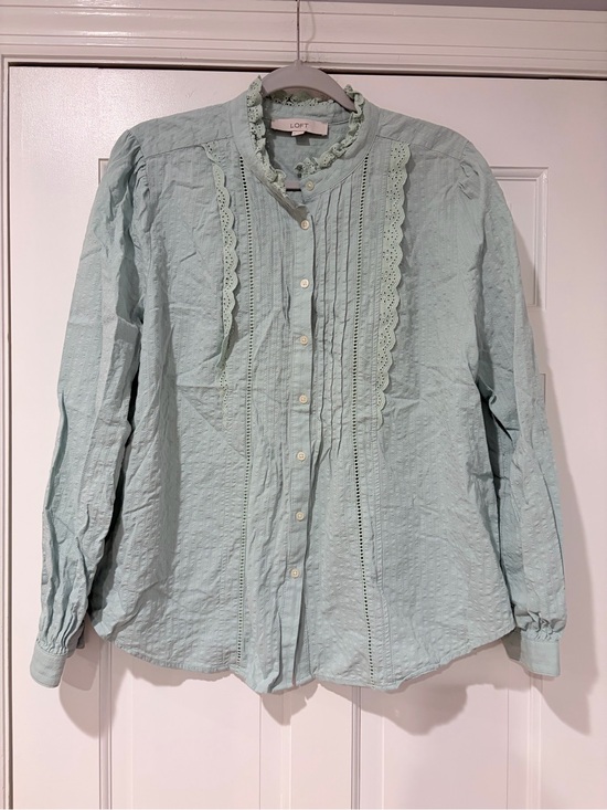 LOFT Tops - LOFT Mint Green Ruffled Pintuck Button-Down Blouse